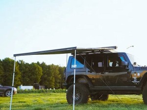 سایبان بغل خودرو نیمه اتومات