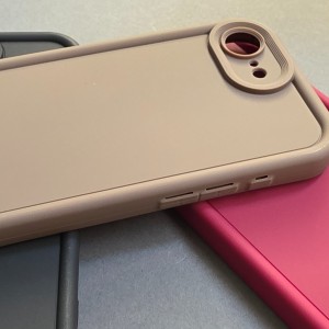 کاور Solid مخصوص گوشی iPhone 16E با طراحی مقاوم و ضدضربه رنگ قهوه ای