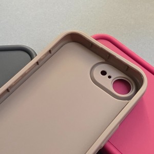 کاور Solid مخصوص گوشی iPhone 16E با طراحی مقاوم و ضدضربه داخل کاور