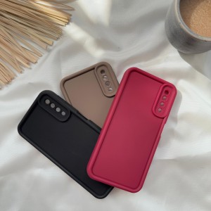 کاور سیلیکونی سامسونگ Galaxy A7 2018