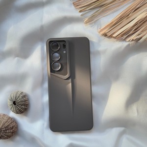 قاب Porsche Design ریلمی C61