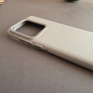 کاور moto edge 60 fusion