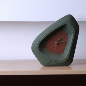 ساعت رومیزی دکوراتیو مثلث منحنی بِتُنی  راچین مدل 1160