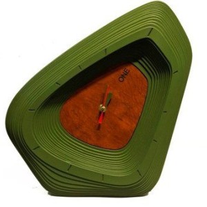 ساعت رومیزی دکوراتیو مثلث منحنی بِتُنی  راچین مدل 1160