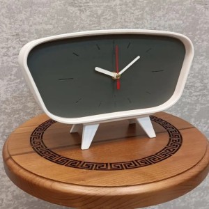 ساعت رومیزی بِتُنی مستطیل مدل 554