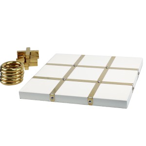 مجموعه بازی صفر و ضربدر ایستاده سفید و طلایی