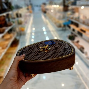 شکلات خوری مثلث آسا مدل دایان
