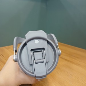 تراول ماگ تایسو مدل TS-8827 ظرفیت ۷۵۰ میلی لیتر
