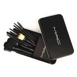 ست براش آرایشی MAC با جعبه فلزی 12 عددی