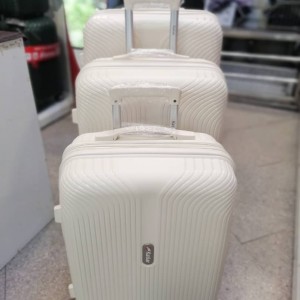 چمدان ۳ تیکه