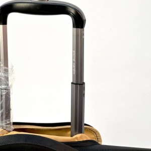 کاور کت و شلوار چرخدار برند Pierre Cardin