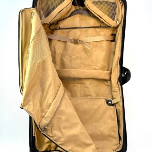 کاور کت و شلوار چرخدار برند Pierre Cardin