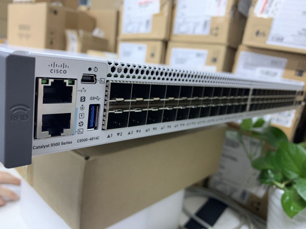 پورت SFP در سوئیچ گیگابیتی چیست؟