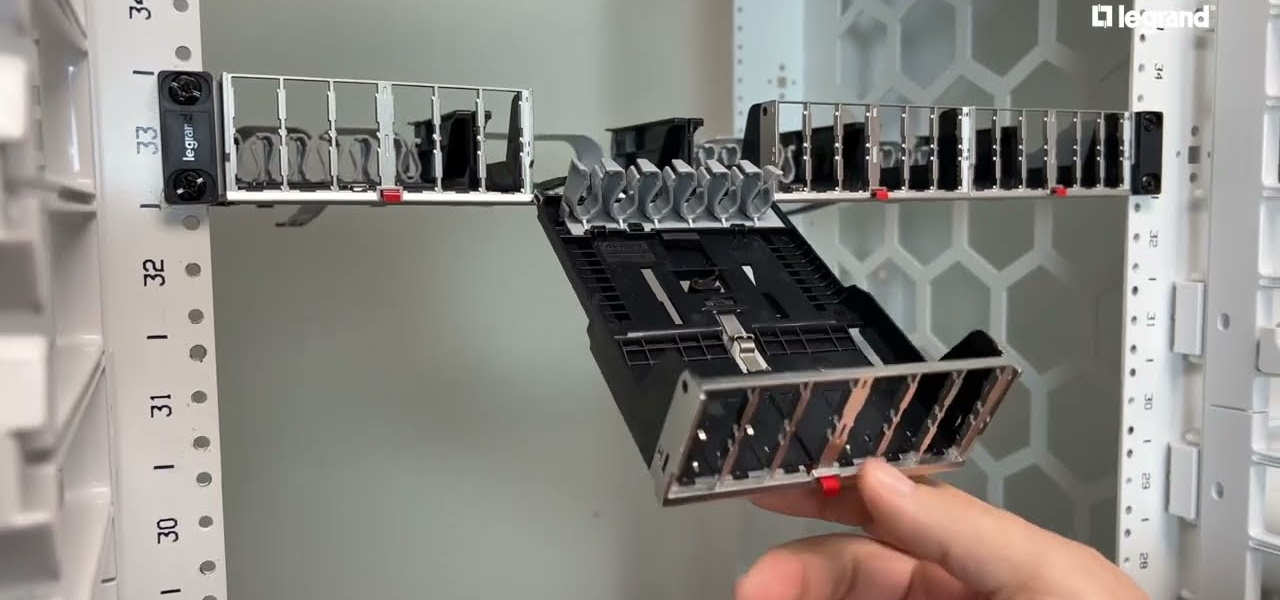 آلما شبکه نماینده لگراند و ارائه دهنده پچ پنل  LCS3 لگراند