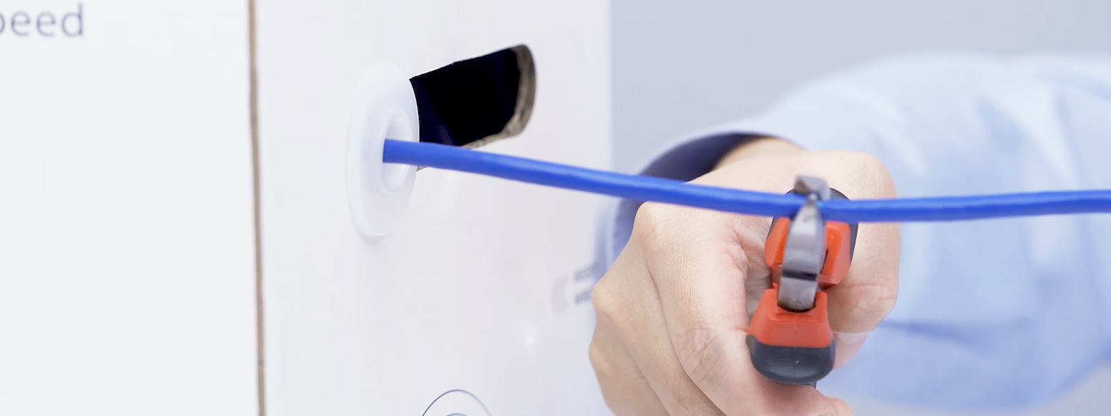 مراحل نصب سرسوکت کابل شبکه