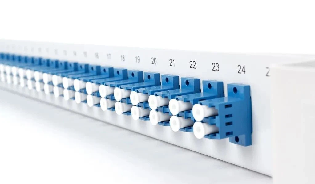 پچ پنل، کاربردها، مزایا و روش نصب صحیح