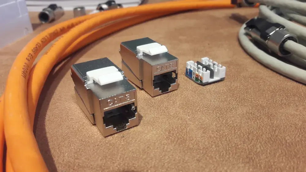 انتخاب کیستون شبکه لگراند