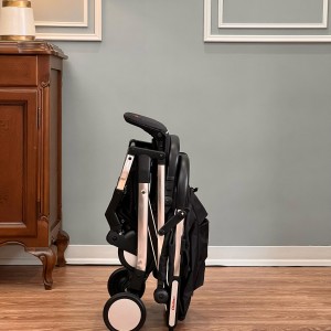 کالسکه مسافرتی چلینو مدل Chelino Carryon