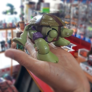 Figur-playmates-ninja-turtles-transformers-02