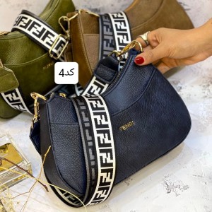 کیف وارداتی fendi کد R۰۳۴۷