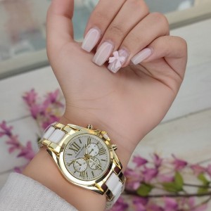 ساعت کاربردی باکیفیت زنانه