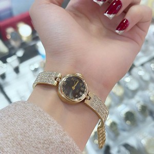 ساعت زنانه اقتصادی مناسب