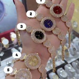 ساعت زنانه نگینی اقتصادی