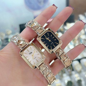 ساعت زنانه اقتصادی (ویژه ولنتاین)