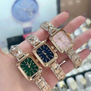 ساعت زنانه اقتصادی (ویژه ولنتاین)