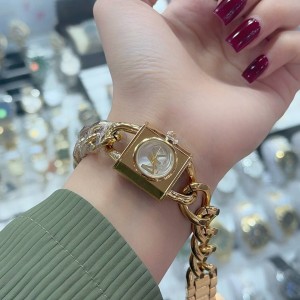 ساعت امگا با کیفیت بالا