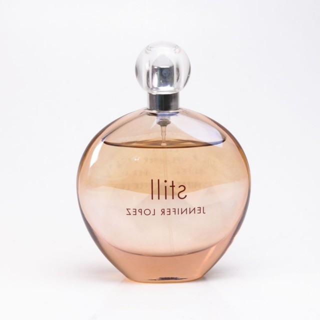 عطر گرمی استیل جنیفر لوپز لوزی