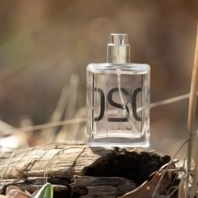 عطر گرمی مولکول 02 ژیودان