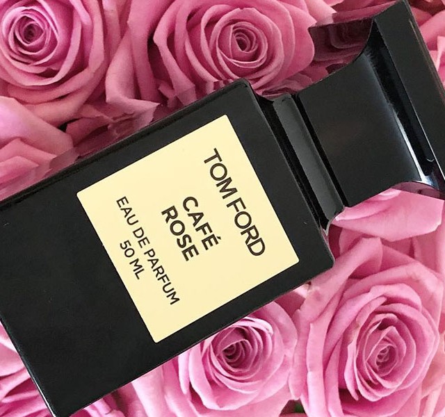 عطر گرمی تام فورد کافه رز