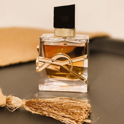 عطر گرمی ایو سن لورن لیبر اینتنس