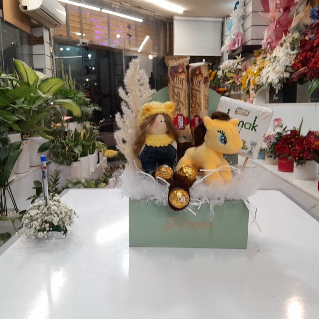 باکس تبریک ولنتاین به خواهر