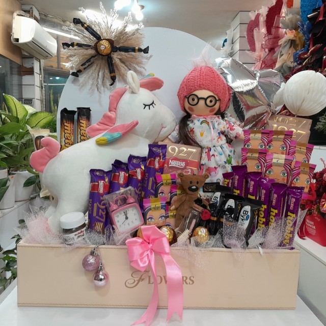 باکس کادو ولنتاین لاکچری زنانه هدیه روز عشق