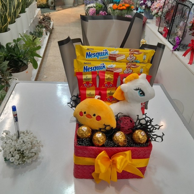 خرید کادو ولنتاین برای دختر 2093