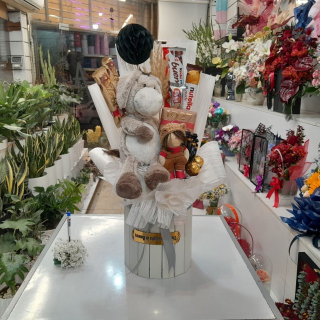 پک لاکچری ولنتاین اصفهان