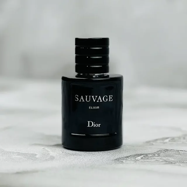 عطر ادوپرفیوم در دسته مردانه برند لوزی ساواج الکسیر حجم ۱۰۰ میلی لیتر خنک تند