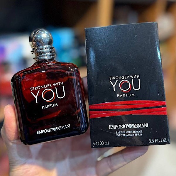 استرانگر ویت یو  عطر میلی و گرمی از مدل ادکلن مردانه اورجینال