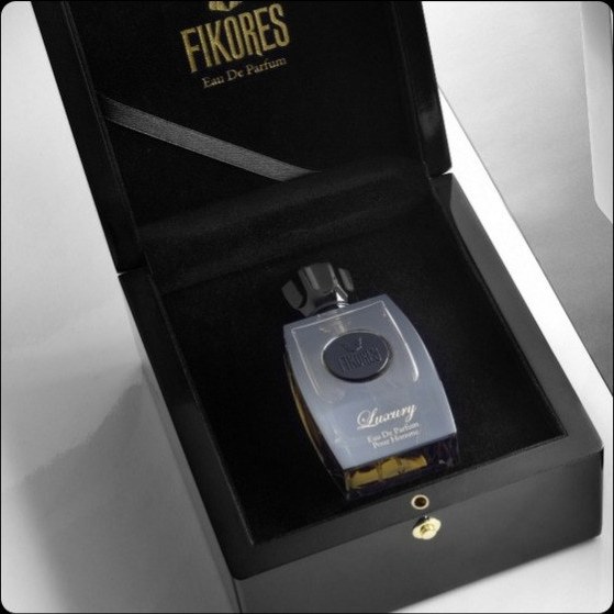 فرعون روغنی و اسانس