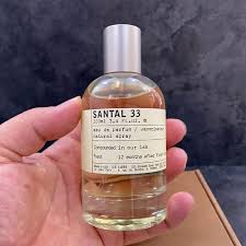 عطر گرمی سانتیال 33 ژیوادان