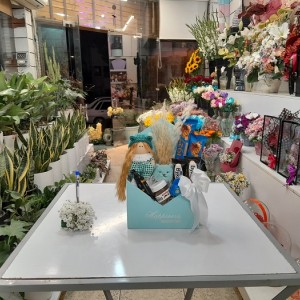 پک عطر ولنتاین با گل و عروسک کد A3 برند آنایو