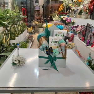 باکس کادویی آبی ارسال از اصفهان کد 1