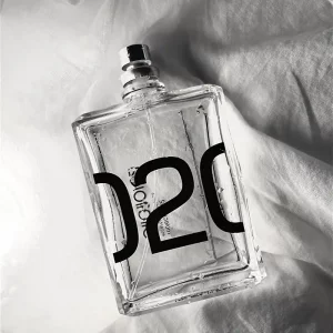 عطر گرمی از برند لوزی مولکول 02 فرگرانس ورد (Molecule 02) | رایحه‌ای مدرن