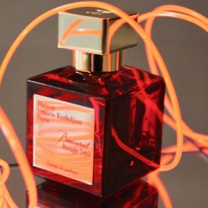 اسانس عطر زنانه باکارات رژ قرمز اینتنس کمپانی داگلاس | Baccarat Rouge 540 Intense