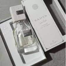 عطر گرمی ارض الزعفران مدل صاحب اینتنس رایحه شیرین و خنک