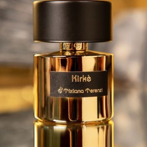 عطر ادکلن تیزیانا ترنزی کرکه از برند عطر آلوارز - 10 میل