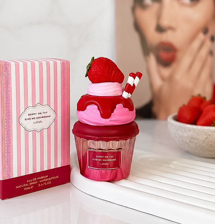 عطر ادکلن مینی لطافه گیو می گورماند مدل بری آن تاپ 50میل  Lattafa Berry on Top