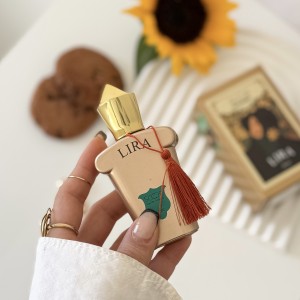 کازامـوراتی لیـرا  Casamortai Lira